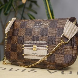 Authentic Louis Vuitton Mini Pochette